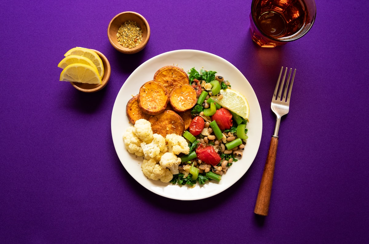 Healthy fats from nuts, seeds, and olive oil